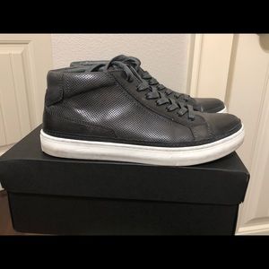 Kenneth Cole grey sneakers